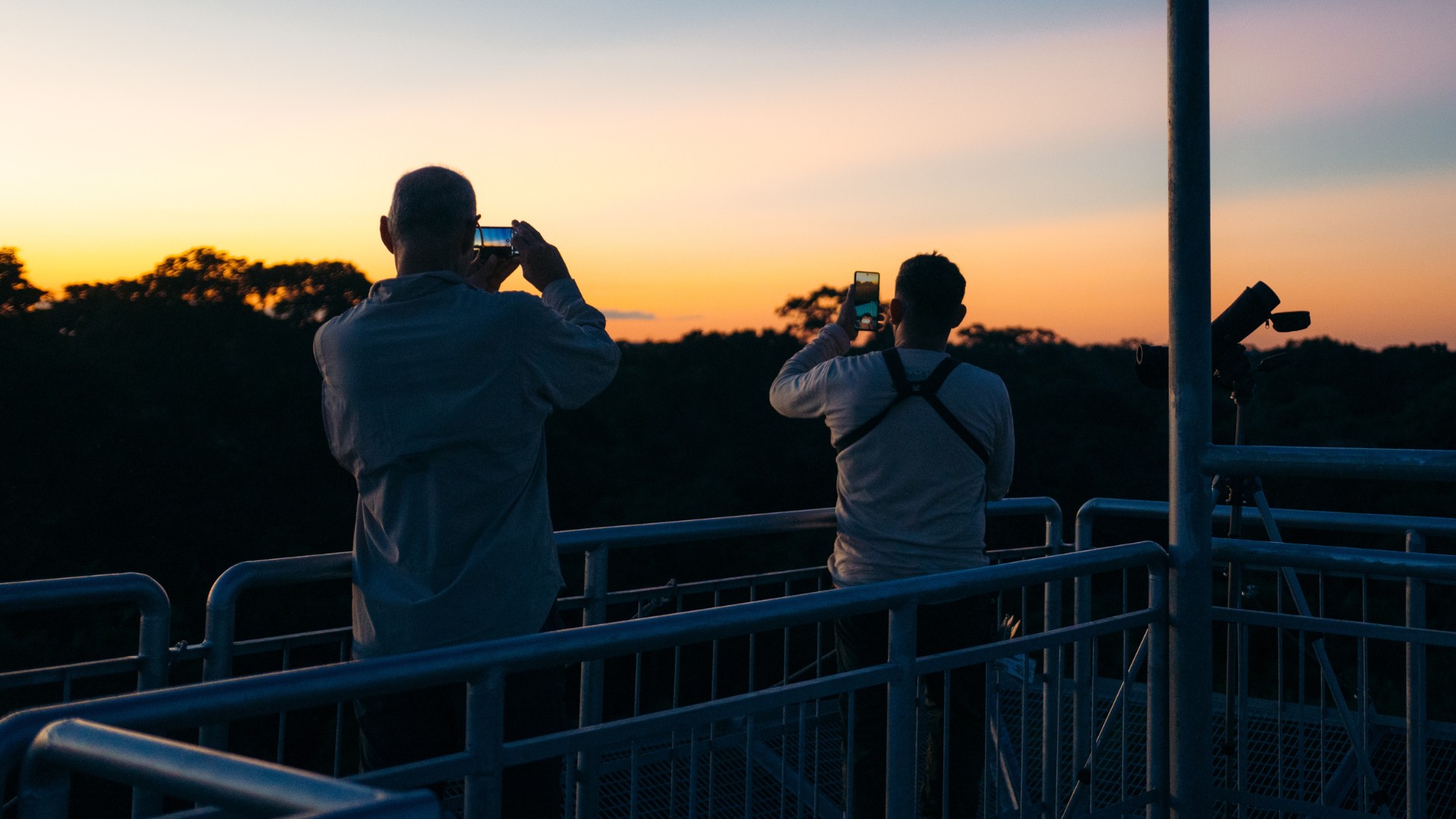 Torre de Observación en Refugio Amazonas