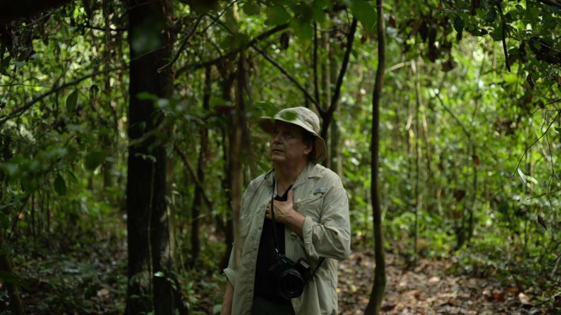 ROBERTO HUARCAYA EN POSADA AMAZONAS